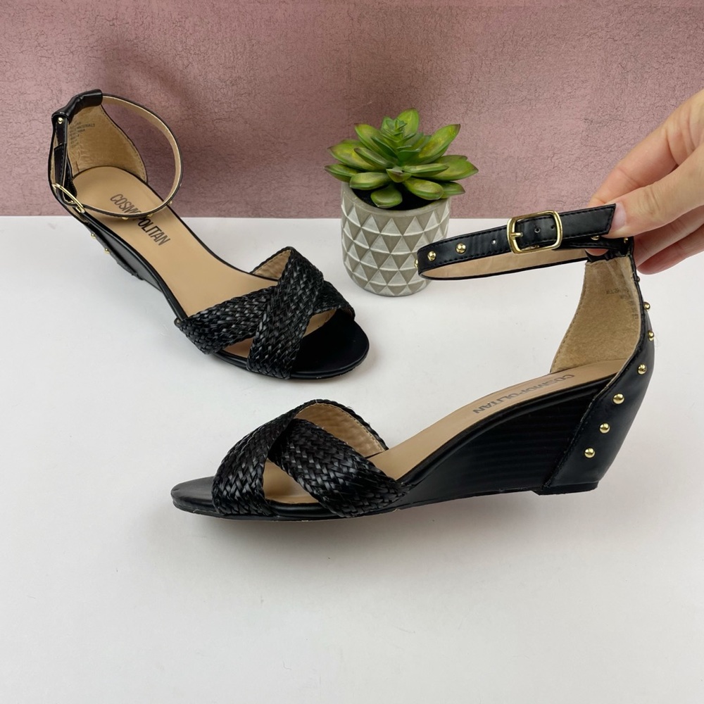 Cosmopolitan Black Gold Studded Wedge Ankle Strap Sandals Open Toe Size 8